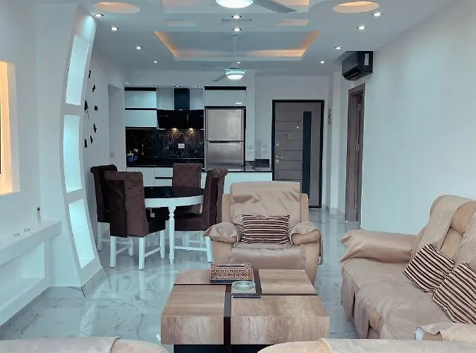 Hills Luxury 2 Bedroom *