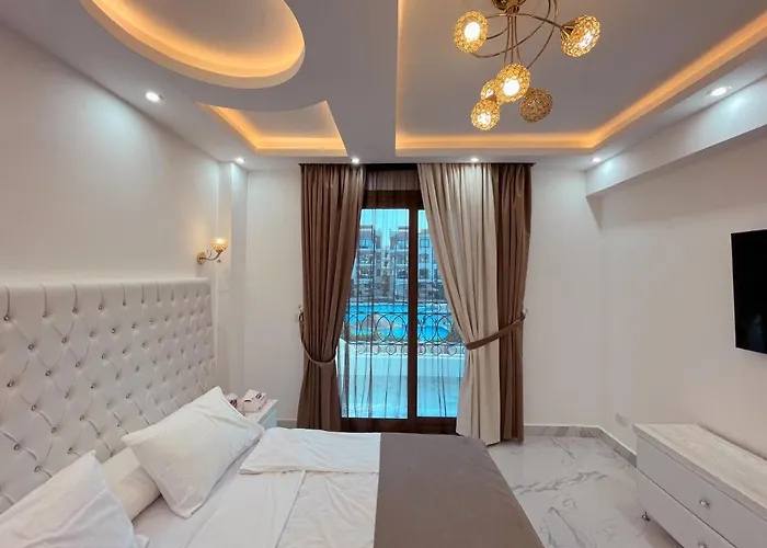 Hills Luxury 2 Bedroom