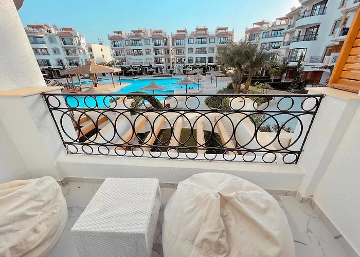 Hills Luxury 2 Bedroom شقة *