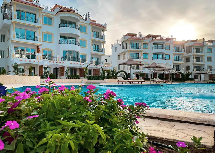 Hills Luxury 2 Bedroom * شرم الشيخ